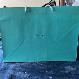 Tiffany’s paper shopping bag